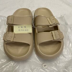 Tan Cloud Pillow Slides Sandals Double Adjustable Buckle Strap Size 9.5-10.5 New